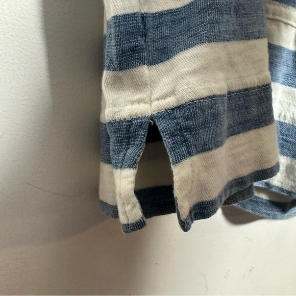 Jane and Delancey Blue White Striped Sweatshirt Hoodie‎ see photos small flaw - Picture 10 of 14